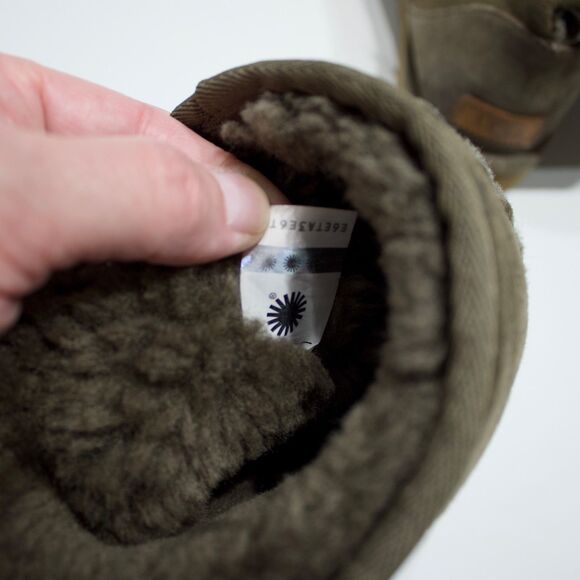 UGG Australia Classic Short II Shearling Winter Boot Bootie Brown Women's Size 8 - Picture 11 of 16